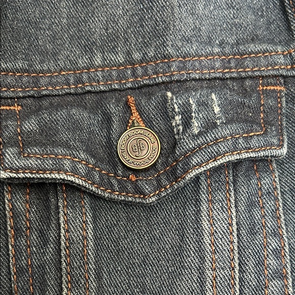 Classic Denim Distressed Jacket - Picture 3 of 9